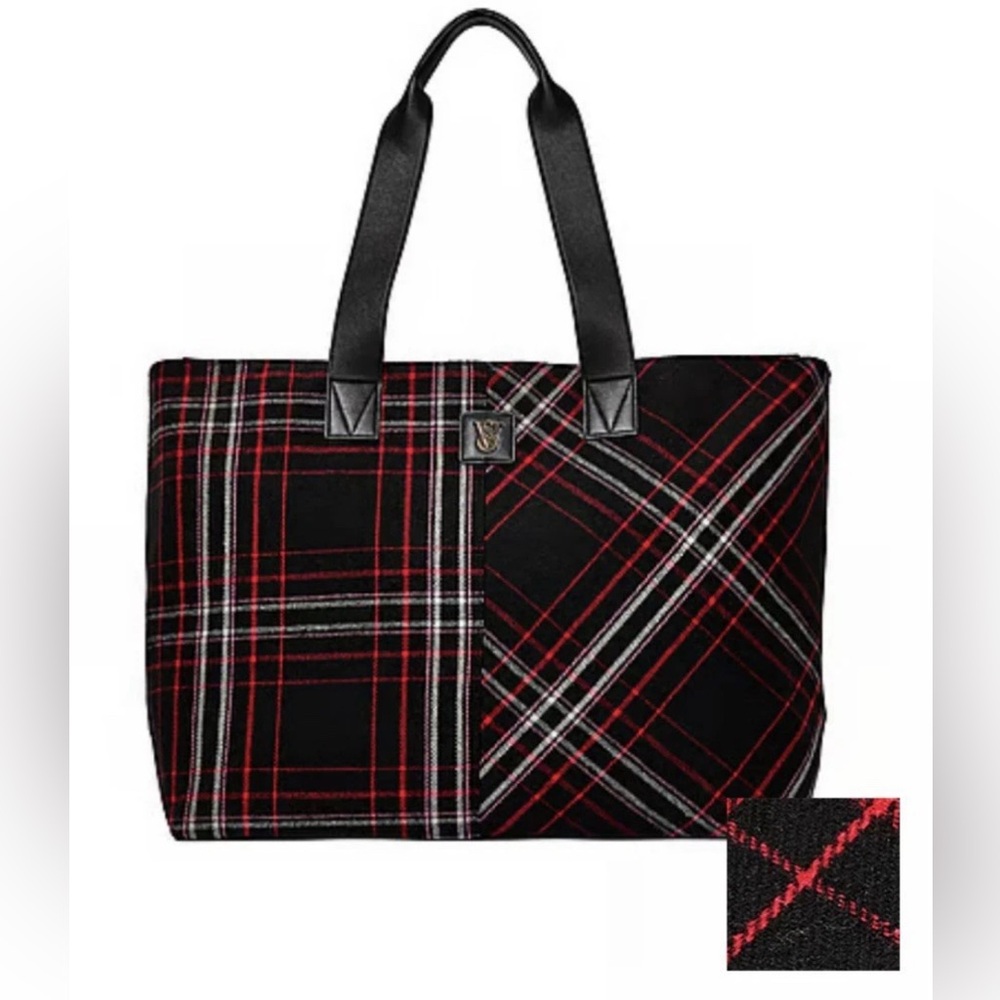 ✨ Large Victoria Secret tote bag ✨